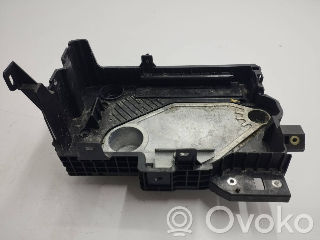 Nissan Juke II F16 Akumulatora nostiprināšanas pamatne 
