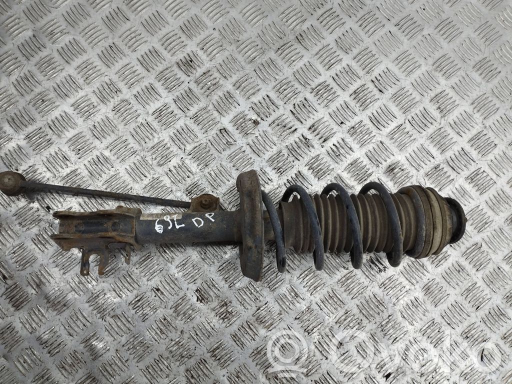 Opel Corsa D Amortiguador delantero 