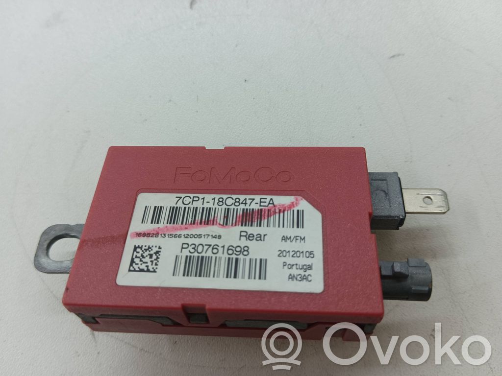 Antenos stiprintuvas   P30761698,7CP118C847EA,20120105