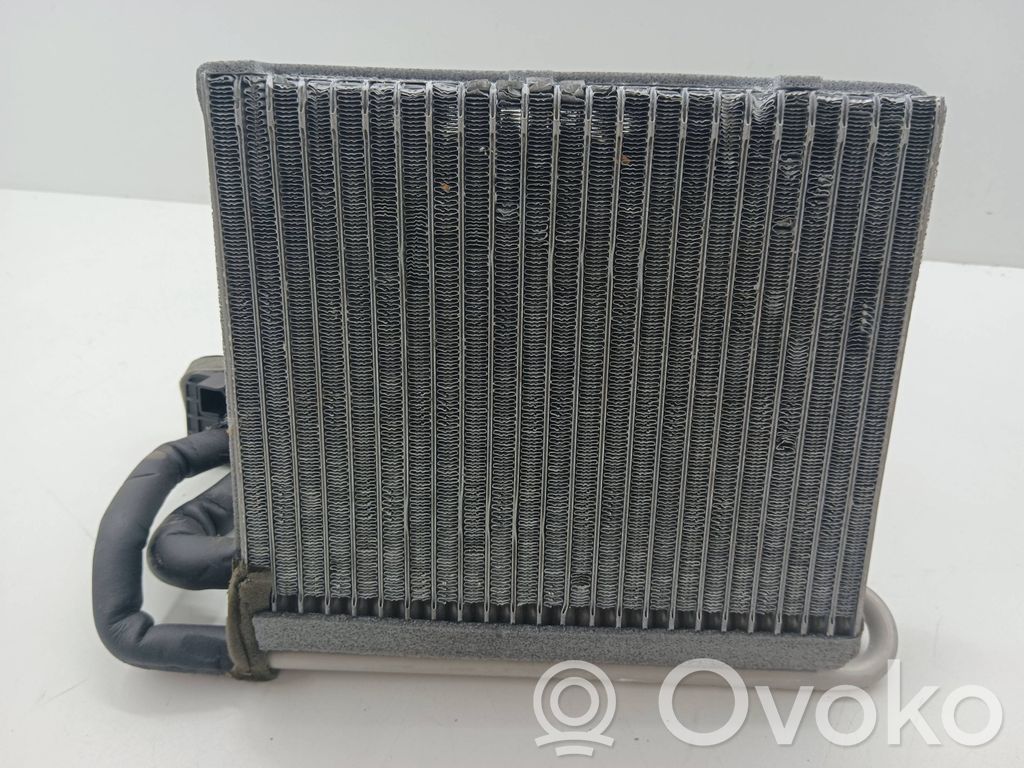 Condenseur de climatisation   AV6N19849AB,32456302,AV6N19849AA