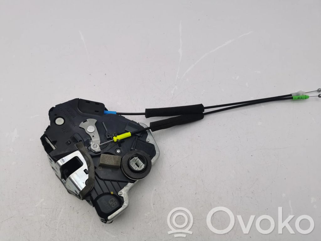 Toyota Corolla E210 E21 Serratura portiera anteriore 