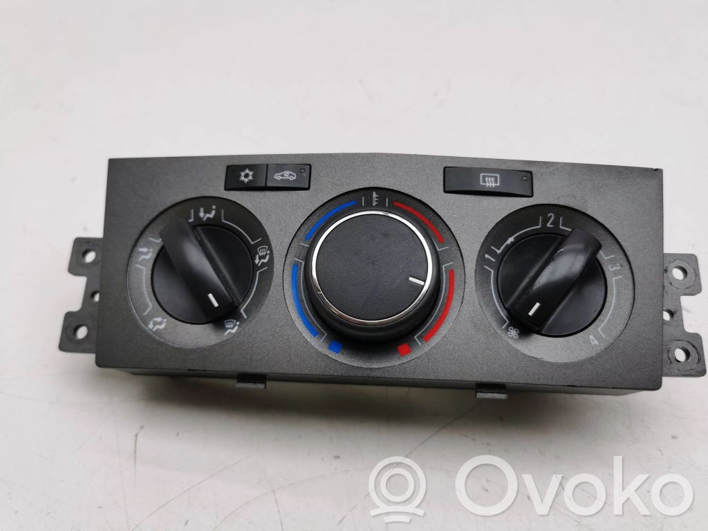 Opel Antara Climate control unit 