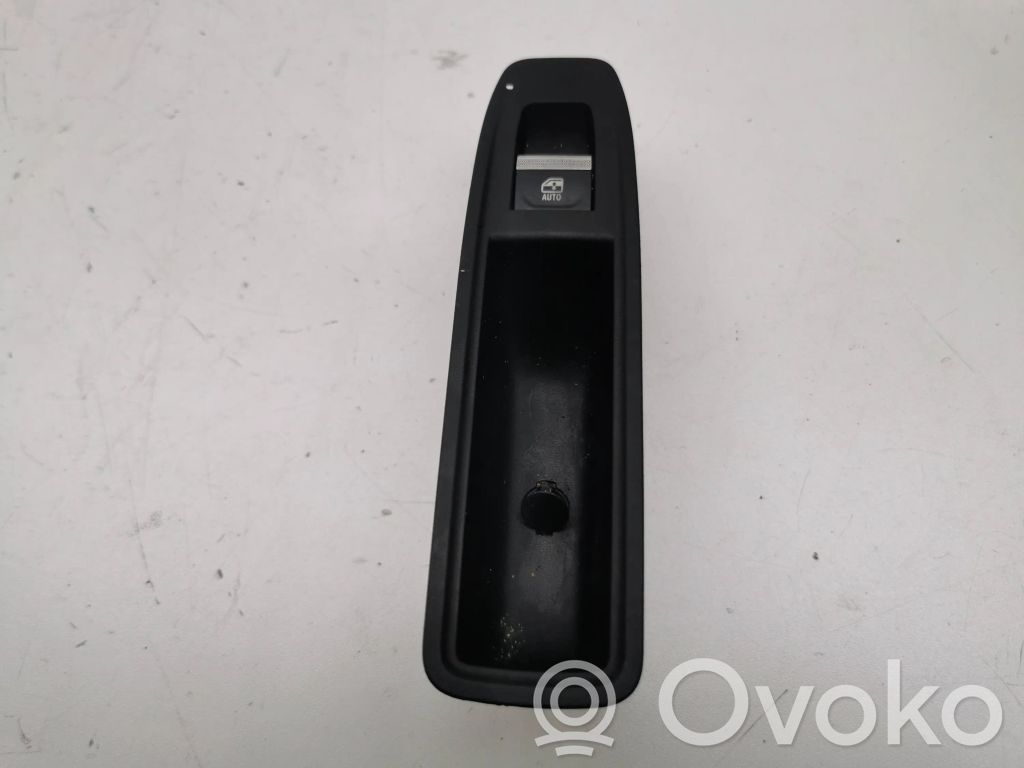 Renault Megane E-Tech Electric window control switch 