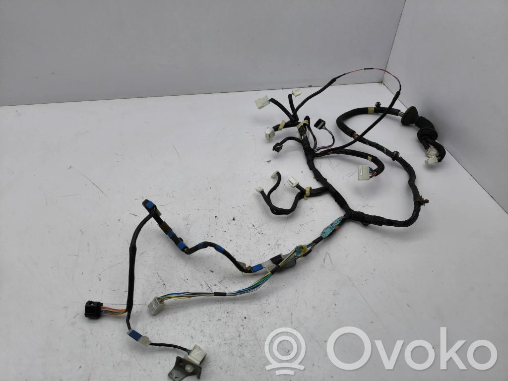 Lexus IS 220D-250-350 Cableado de puerta delantera