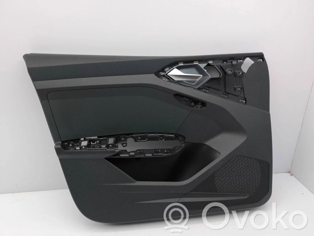 Audi A1 Etuoven verhoilu 