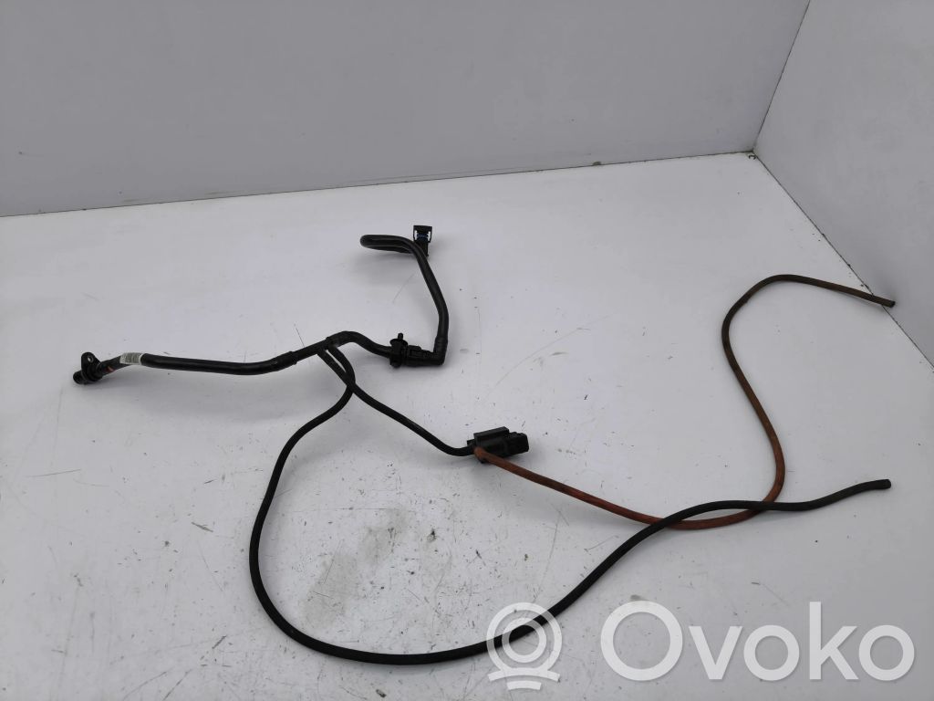 BMW 5 F10 F11 Linea/tubo/manicotto combustibile 