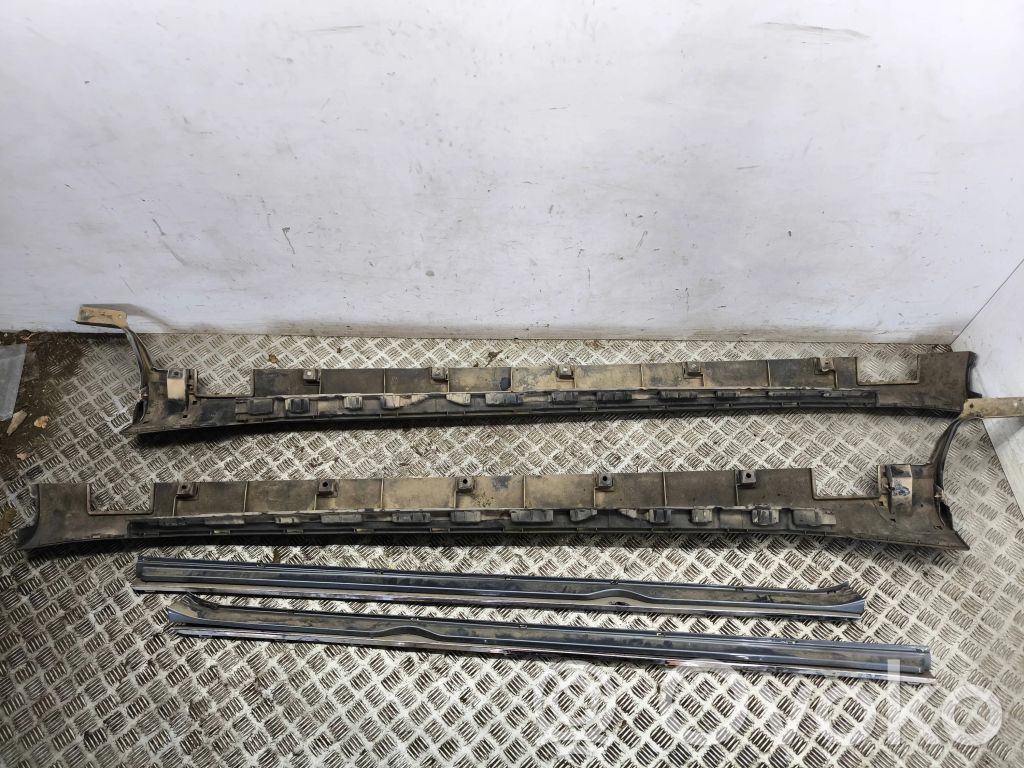 Tesla Model S Sill 
