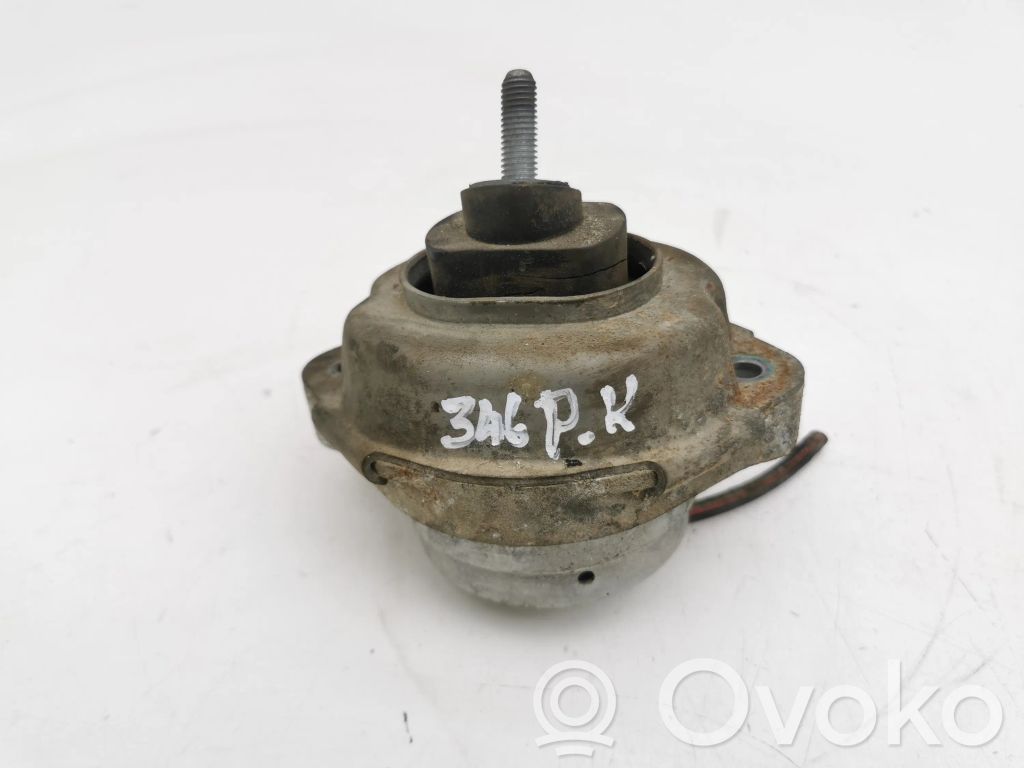 BMW X5 E53 Engine mount bracket 