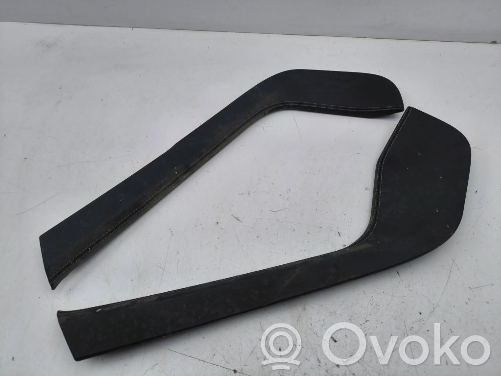 Tesla Model S Moldura lateral de la consola central delantera 