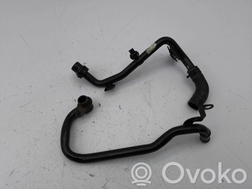 Audi A5 Tubo flessibile del liquido di raffreddamento del motore 