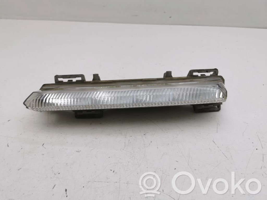 Mercedes-Benz B W246 W242 Faro diurno con luce led