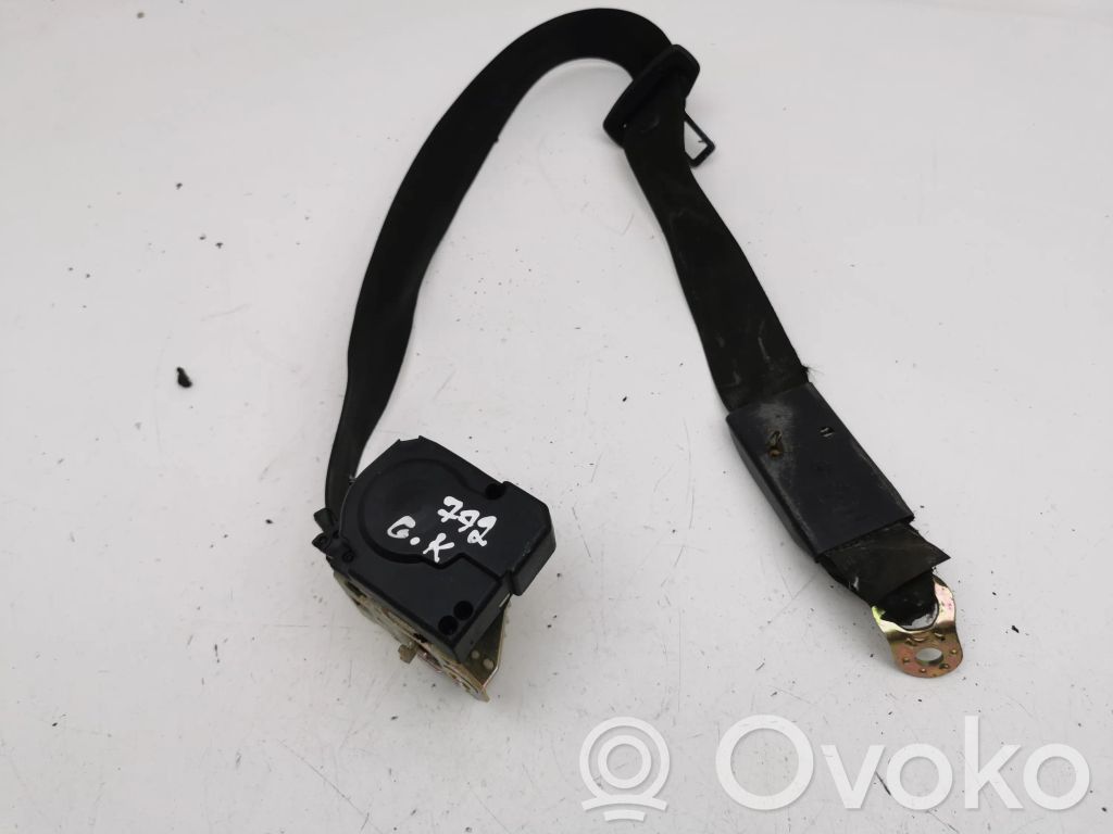 Cinturón trasero   8Z0857843