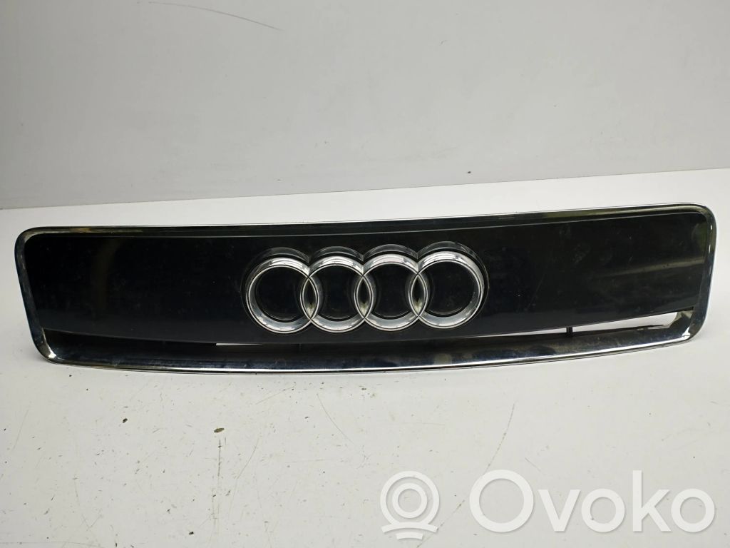 Audi A2 Priekšējais režģis 