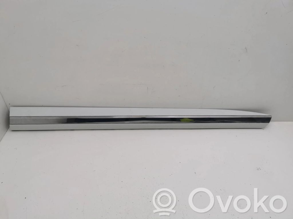 Volkswagen Arteon Etuoven lista (muoto) 
