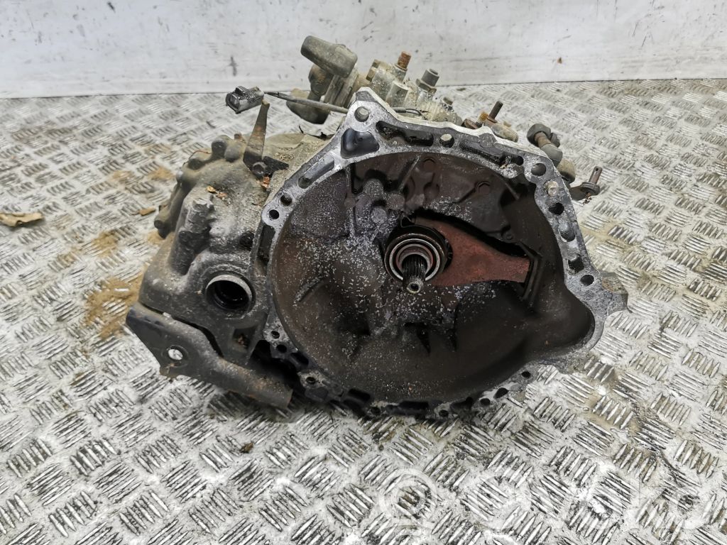 Toyota Yaris Scatola del cambio manuale a 5 velocità 