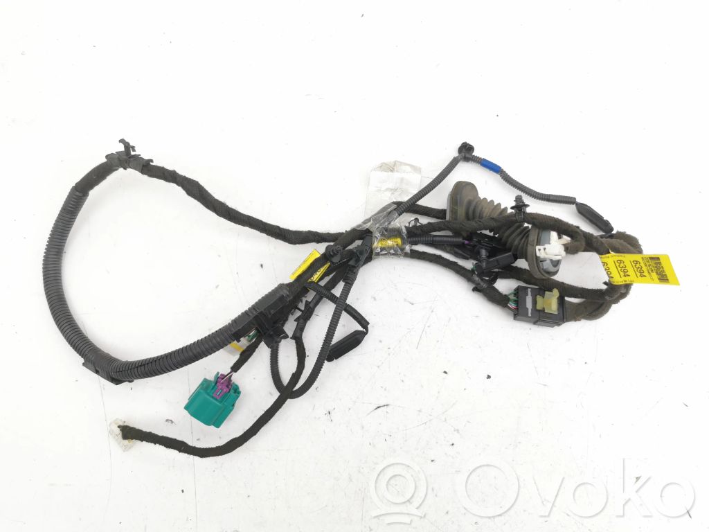Arnés de cableado de la puerta trasera/maletero   20976394