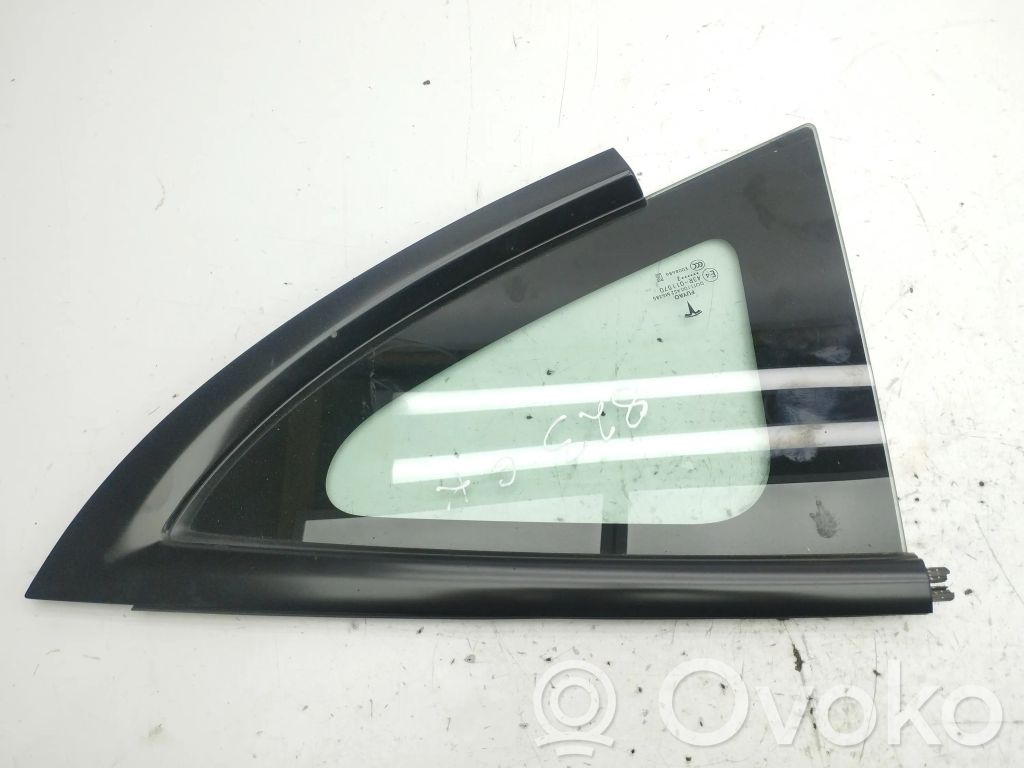 Tesla Model 3 Rear side window 
