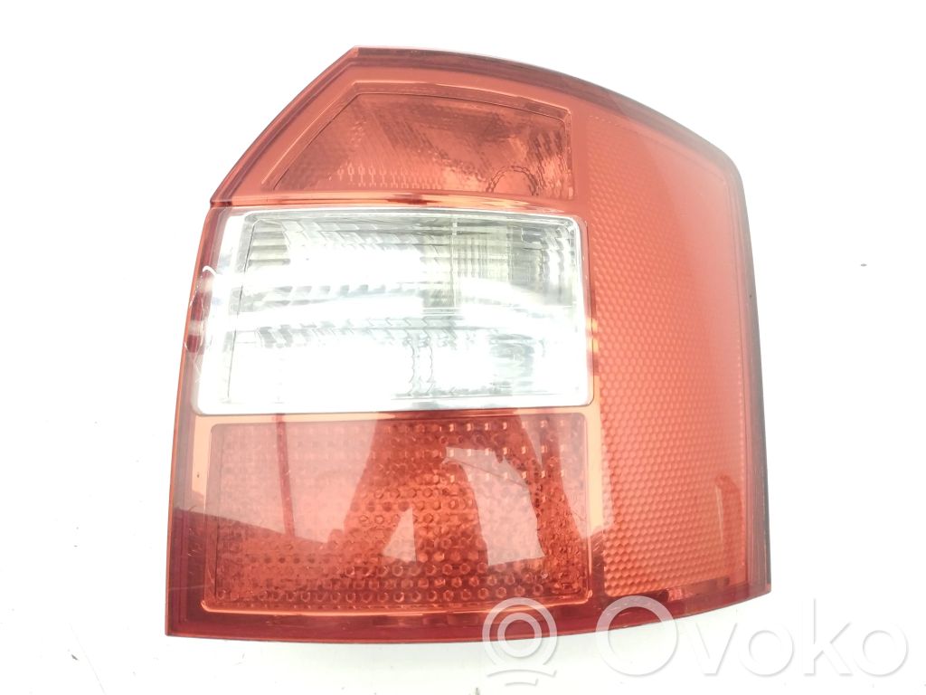 Audi A4 S4 B6 8E 8H Lampa tylna