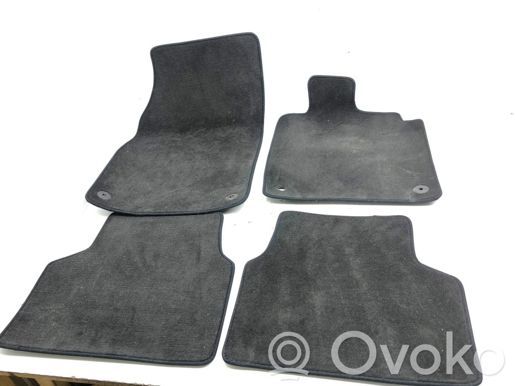 Kit tapis de sol auto