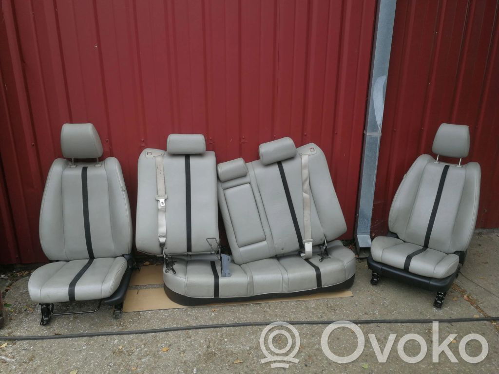 Interior set