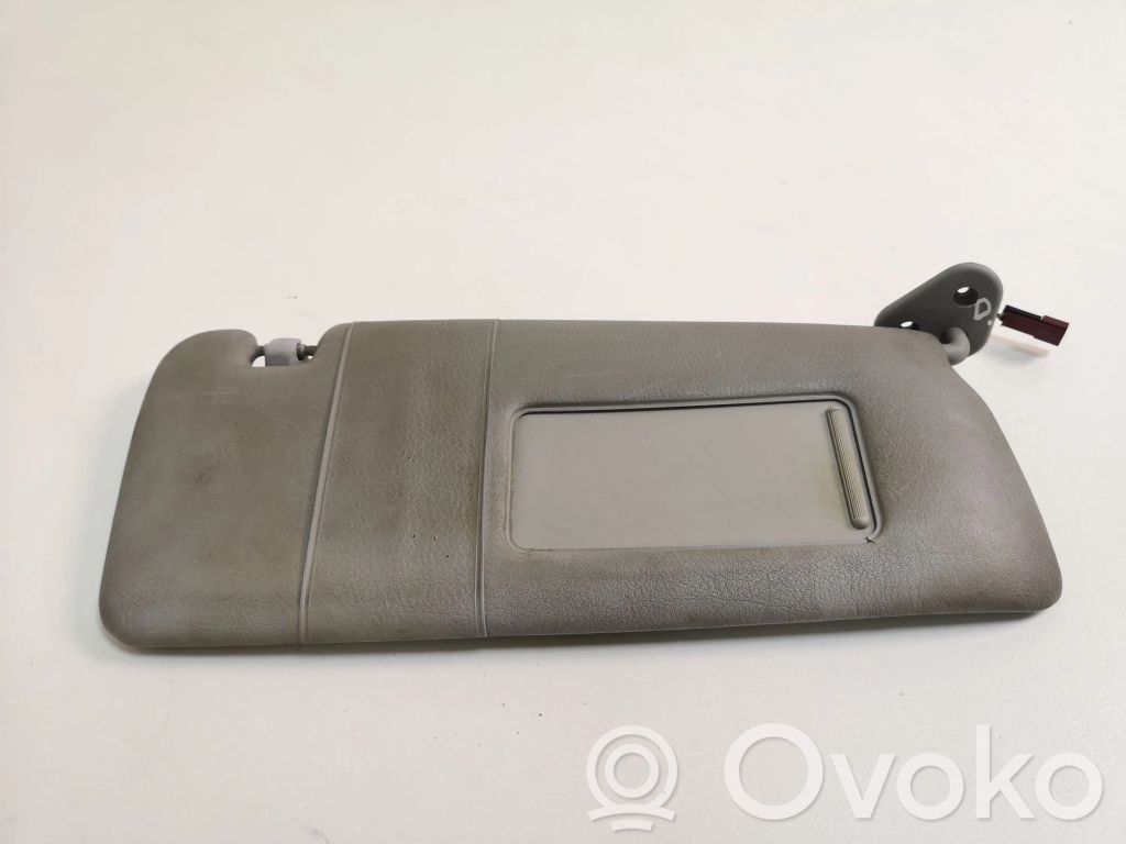 Sun visor