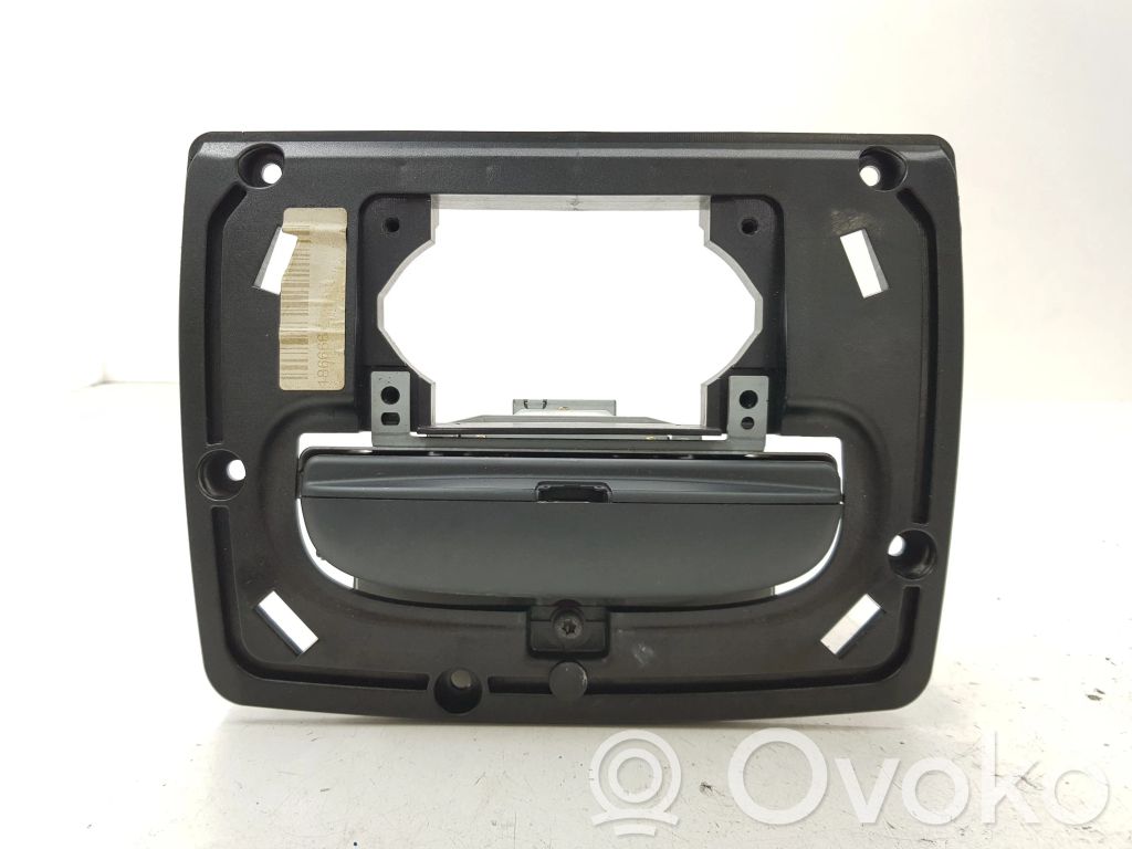 Volvo XC90 Monitor / wyświetlacz / ekran 