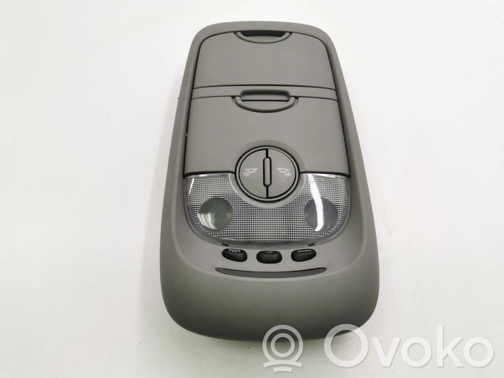 KIA Sorento Etuistuimen valo 
