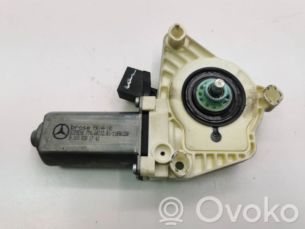 Mercedes-Benz B W245 Silnik regulatora szyby drzwi przednich 