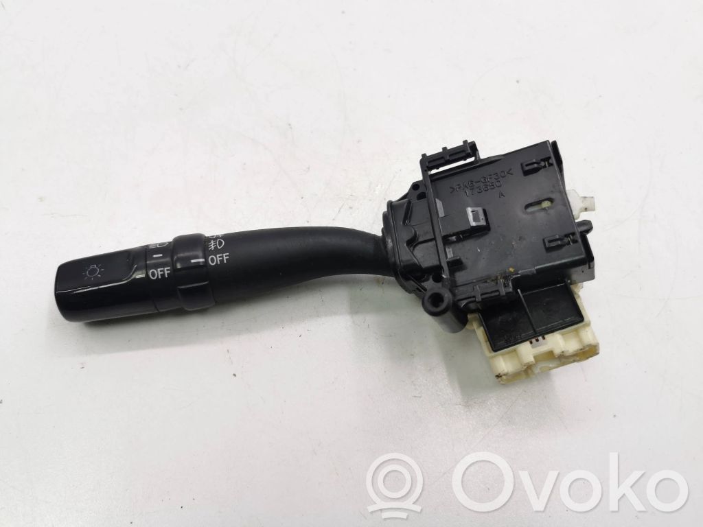 Toyota Corolla Verso AR10 Leva indicatori