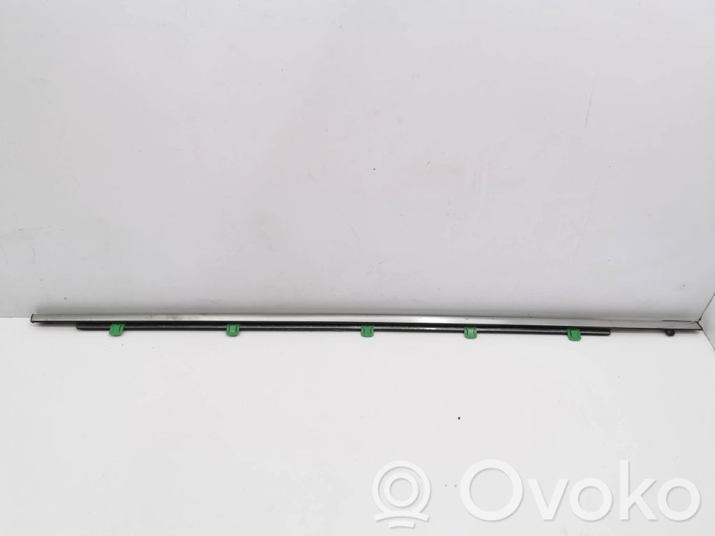 Honda CR-V Ornament geam ușă față 