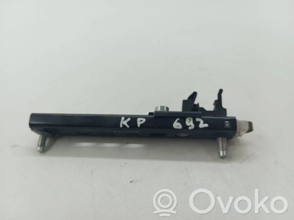 Opel Corsa D Saugos diržo reguliavimo bėgelis 