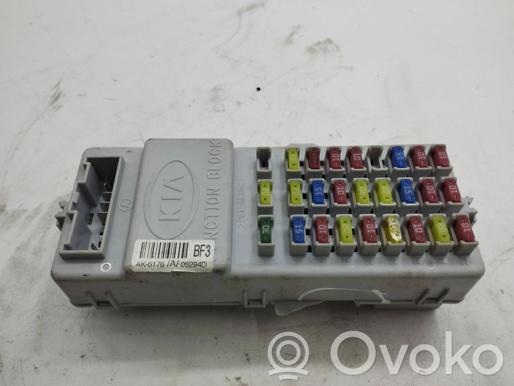 KIA Sorento Módulo de fusible 