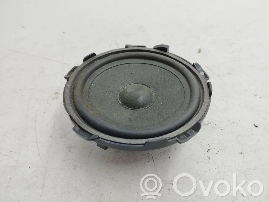 Altavoz de la puerta delantera