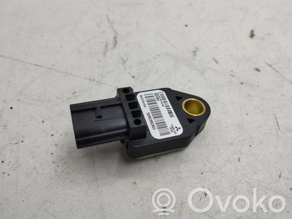 Czujnik uderzenia Airbag   8651A001,TUZMF2889ZB025