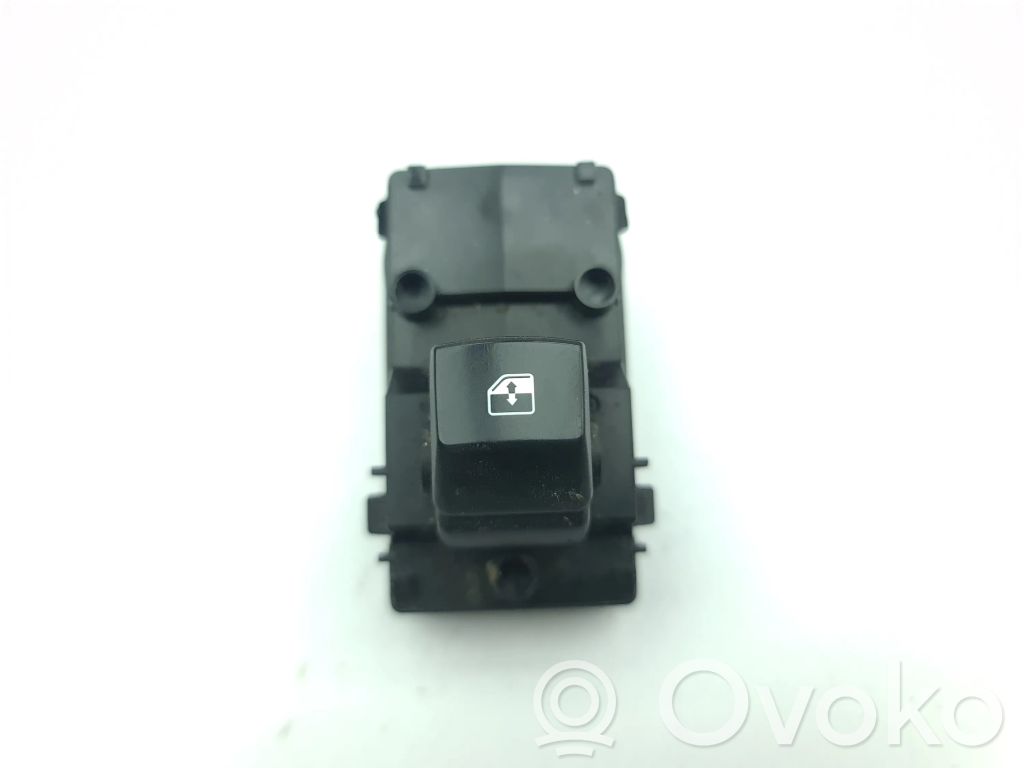Electric window control switch   93575J7500
