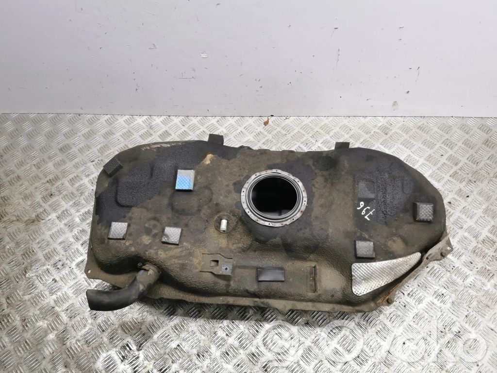 KIA Stonic Polttoainesäiliö 