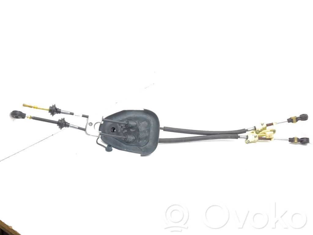 Gear shift cable linkage