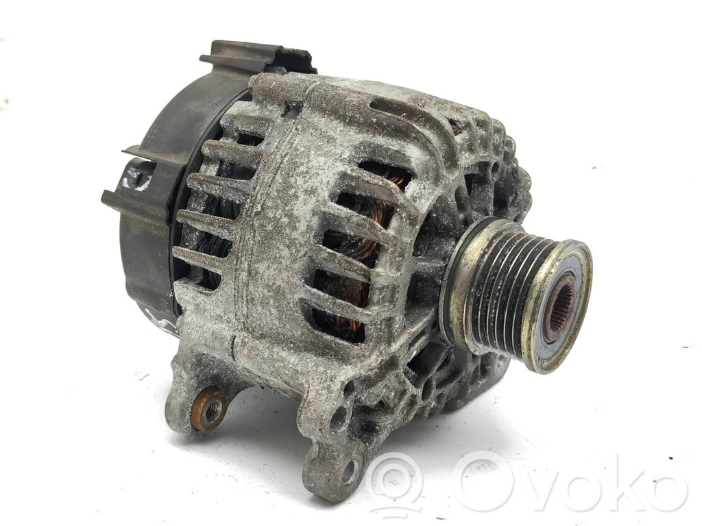 Audi A4 S4 B9 Ģenerators 