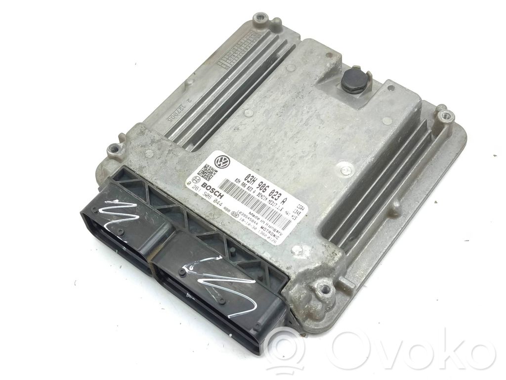 Porsche Cayenne (92A) Engine control unit/module 