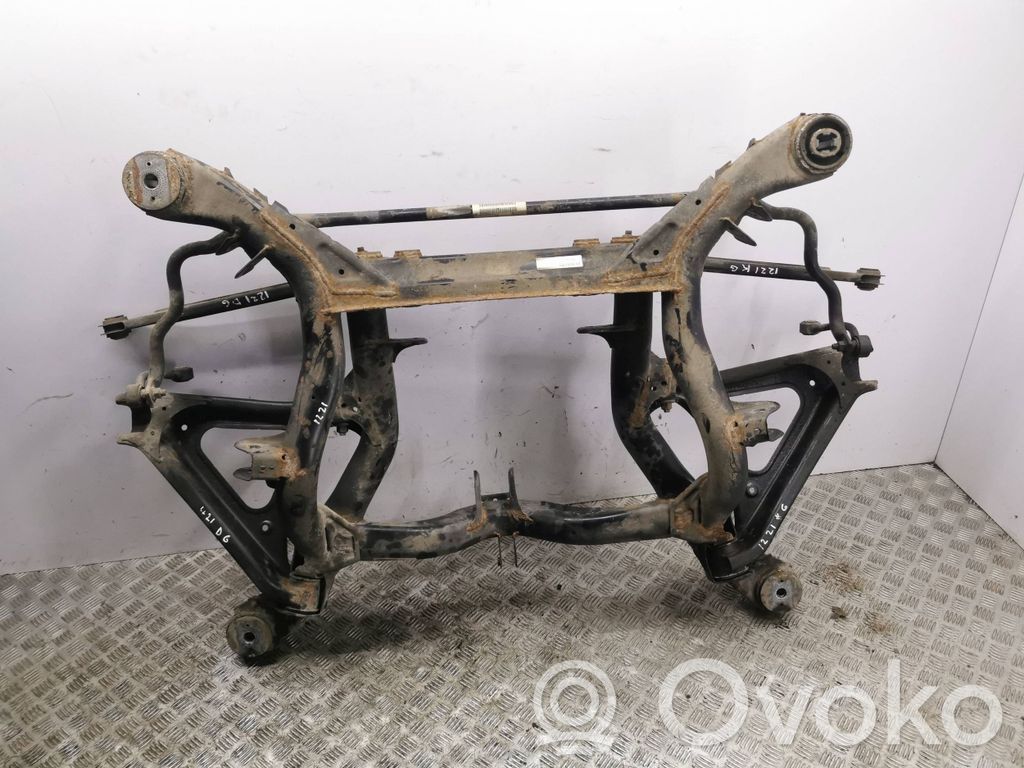 Rama pomocnicza tylna   H3415836P,7L0511025B