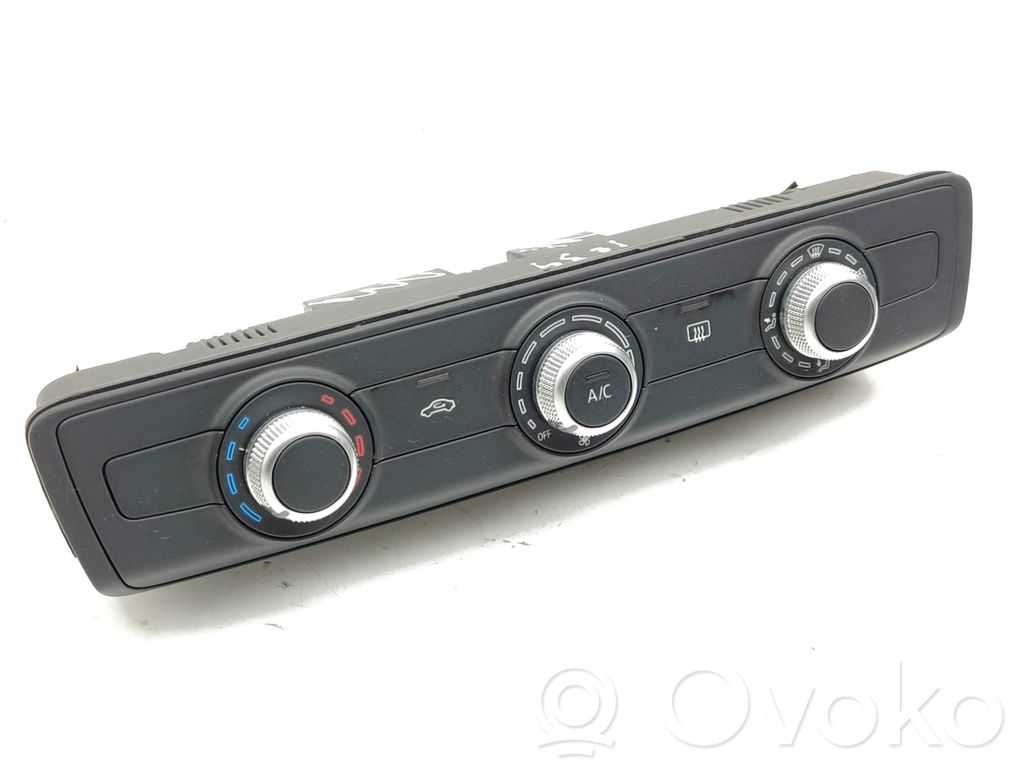Audi A1 Climate control unit 