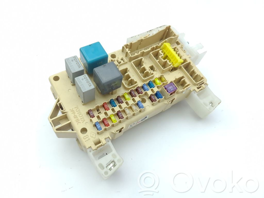 Toyota Corolla Verso AR10 Modul siguranțe 