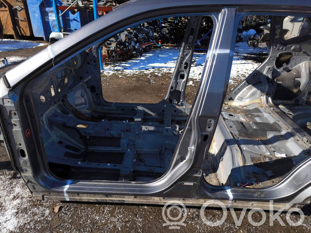 Nissan X-Trail T32 Słupek środkowy 