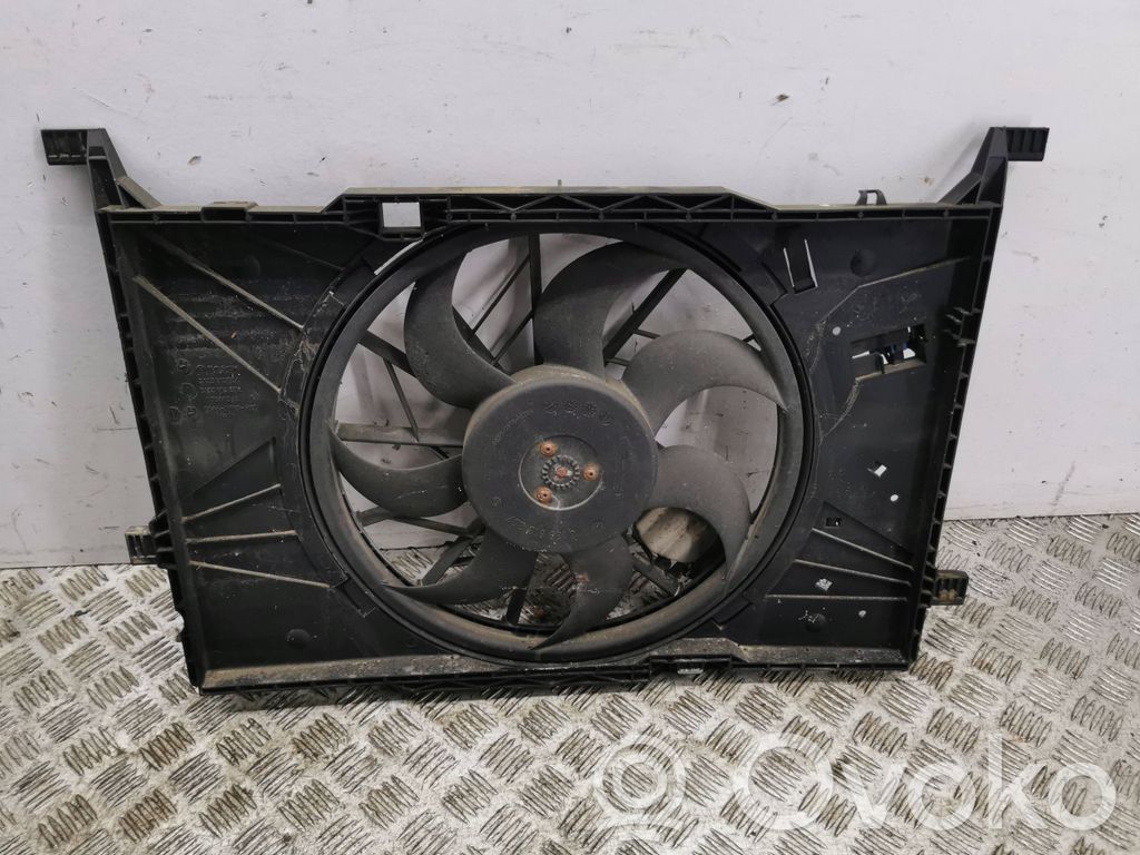 Mercedes-Benz A W169 Elektryczny wentylator chłodnicy 