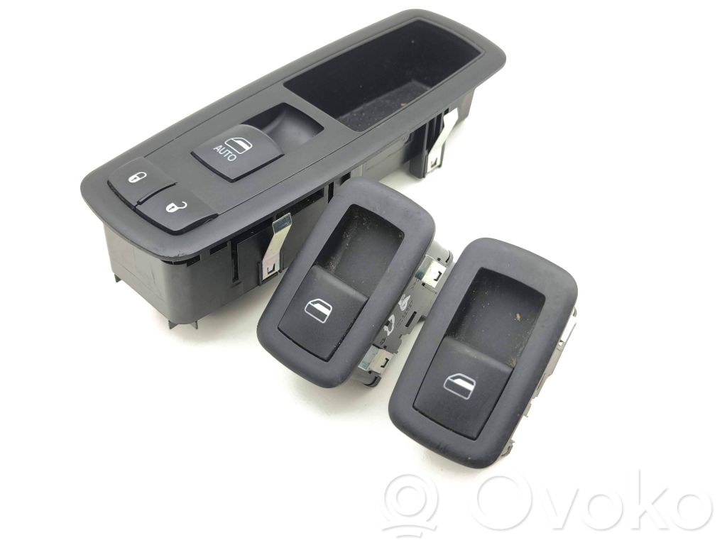 Jeep Cherokee Electric window control switch 
