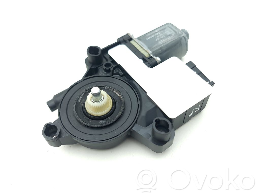 Silnik regulatora szyby drzwi przednich   2Q2959406C