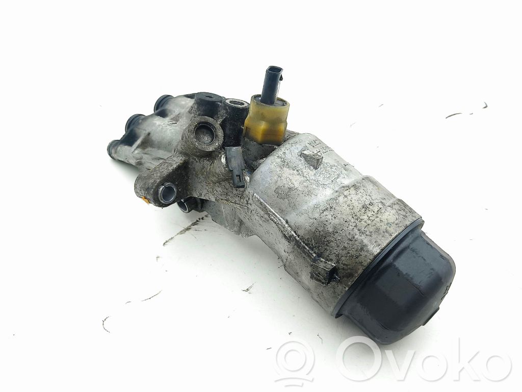 Jaguar XE Oil filter mounting bracket 
