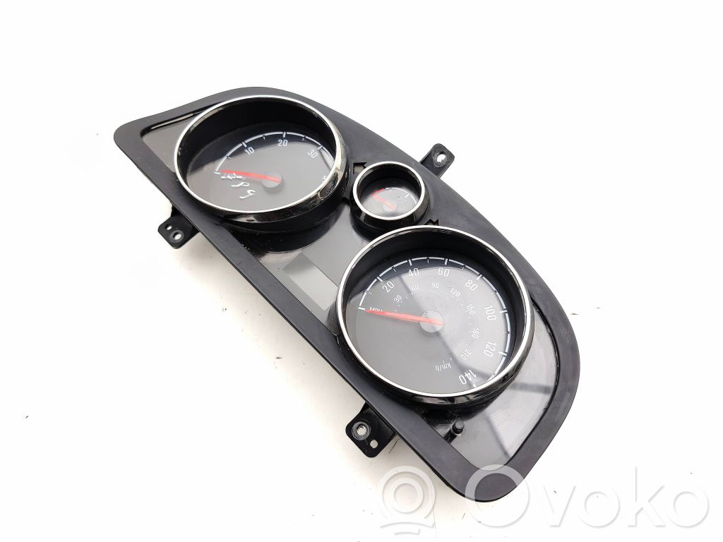 Opel Antara Speedometer (instrument cluster) 