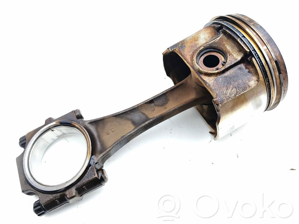 Piston avec bielle   16732Z85,UE9840