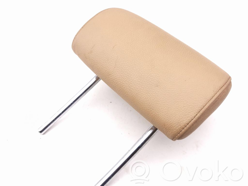 Kopfstütze hinten